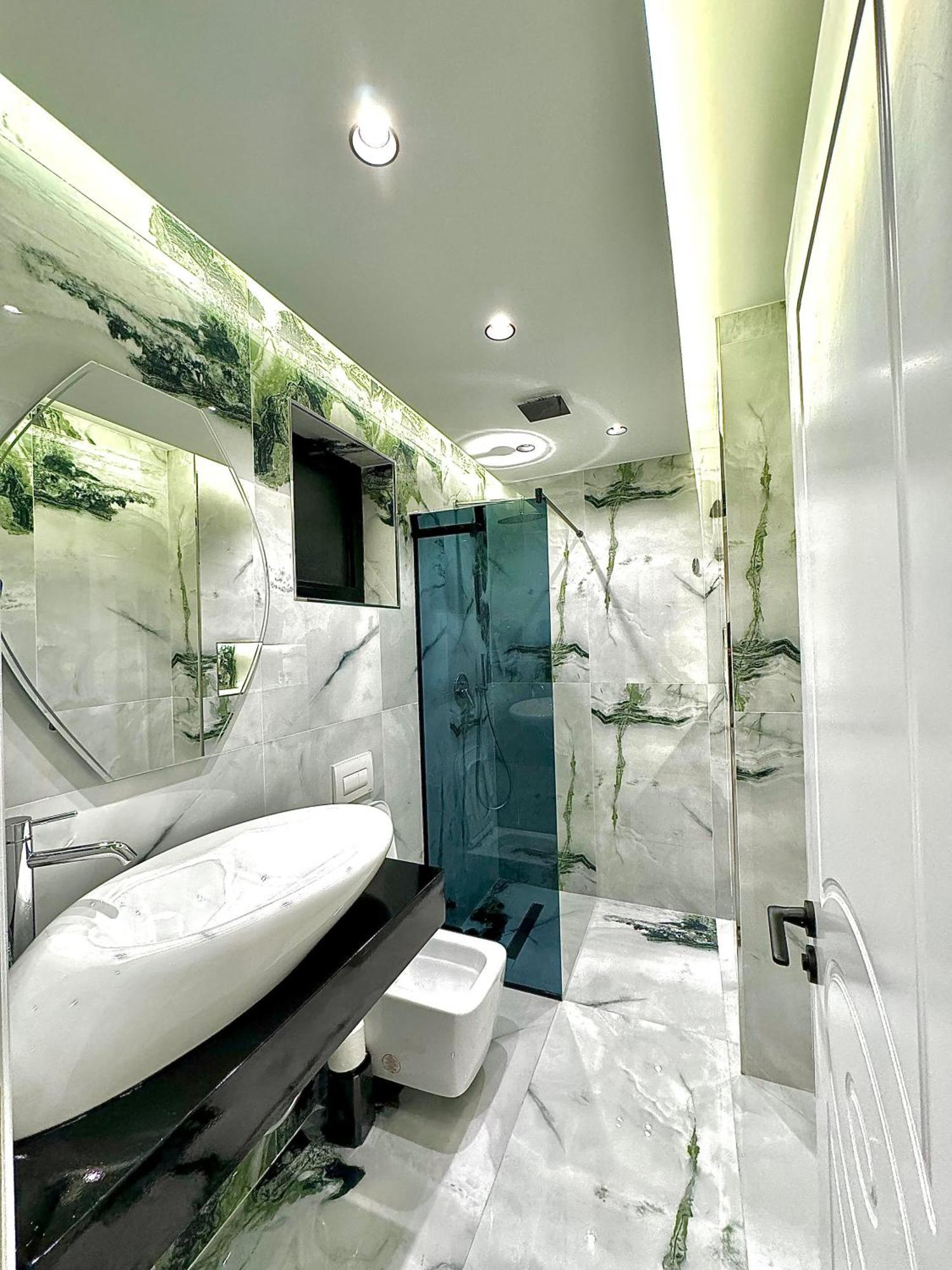 Boutique Empire Of Martin 4*