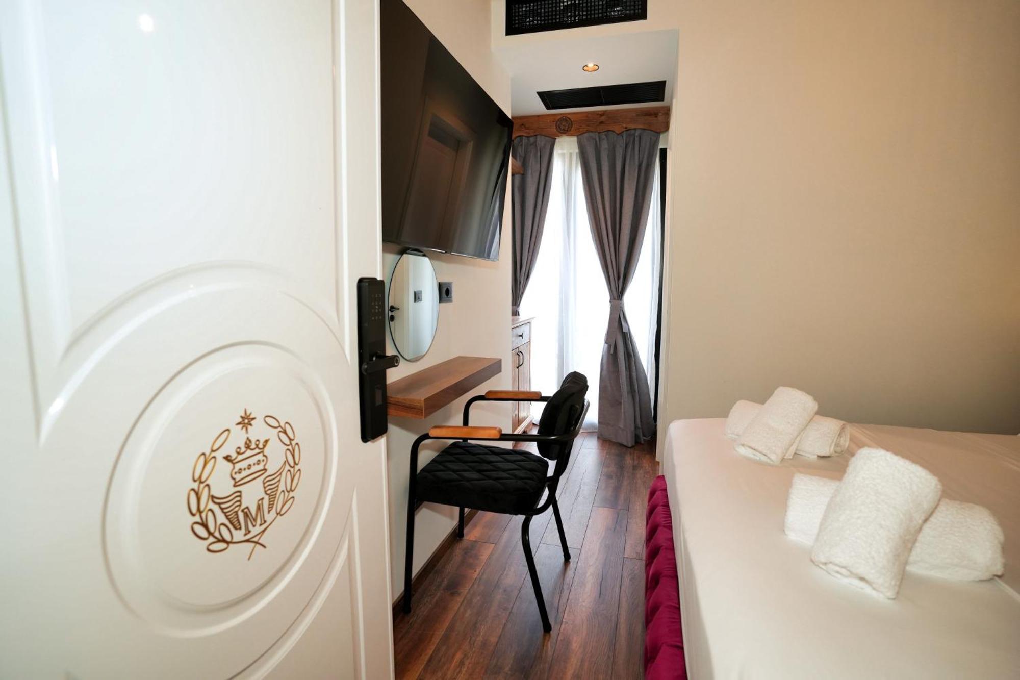 Boutique Empire Of Martin Hotel Gjirokastër