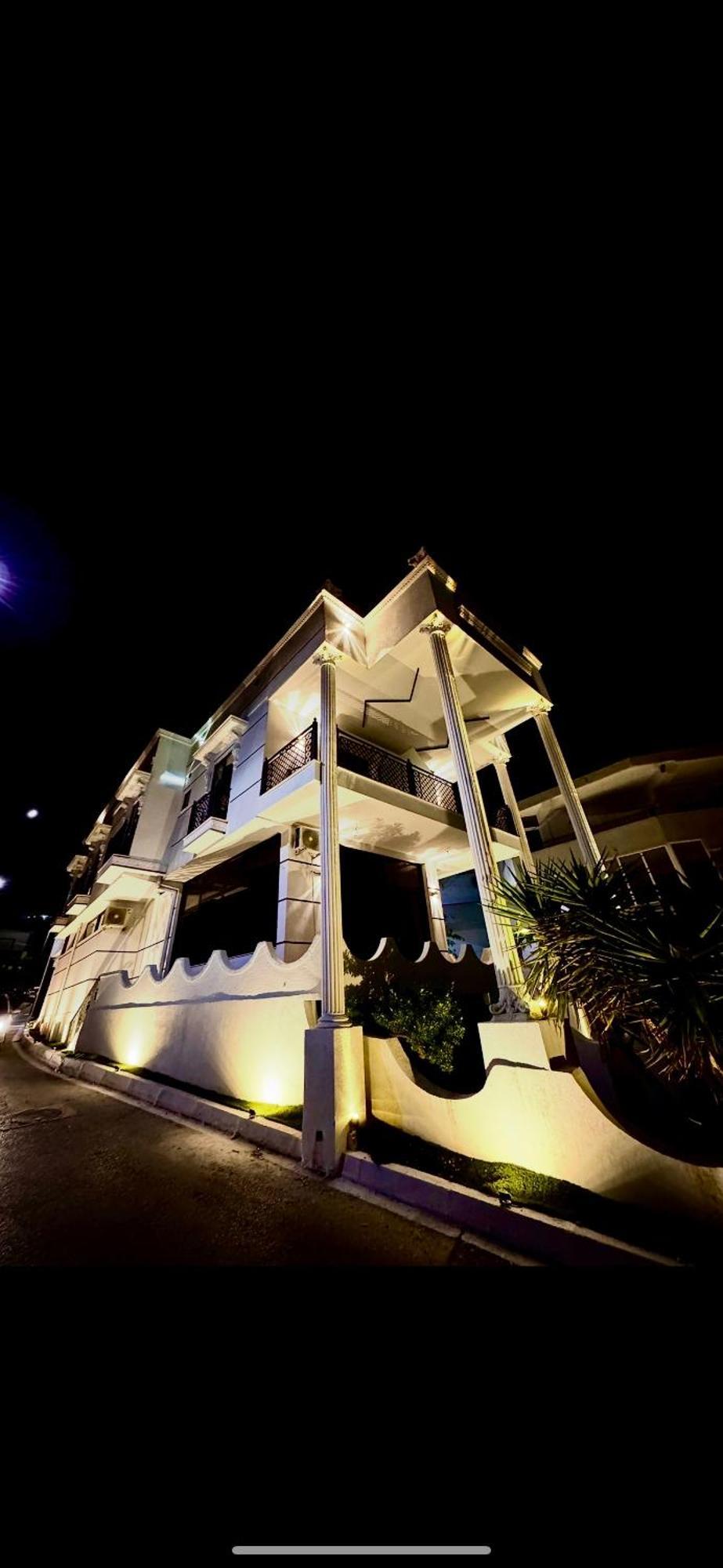 Boutique Empire Of Martin Hotel