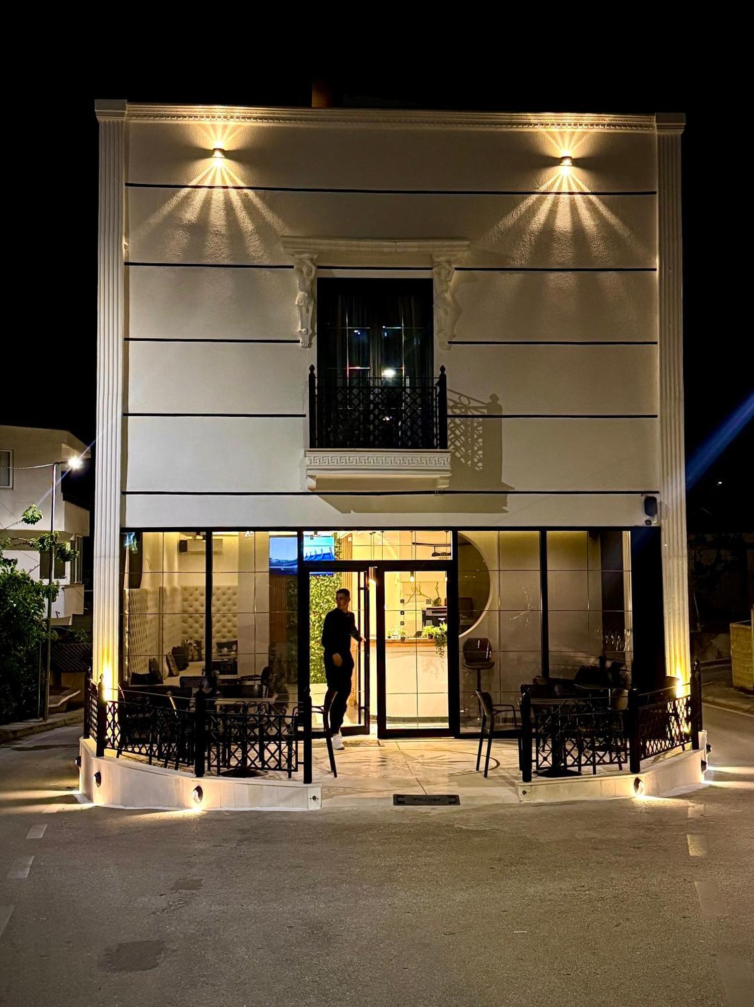 Hotel Boutique Empire Of Martin 4*